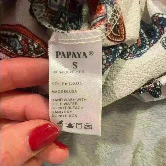 Women’s 3/4 Sleeve Papaya Crop Top - Picture 2 of 4